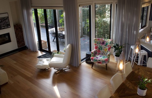 Newtown House | The Town house is tucked away behind Pakington Street, Newtown.