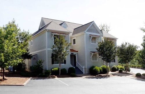 Lackey House | The Townes at King's Creek Resort - 4 bedrooms, 2 sunrooms, and much more