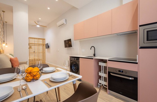 La Creu del Grau Apartment | The Trafalgar Apartment 06 by Florit Flats