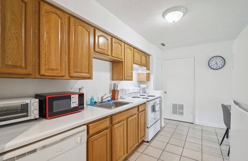 Gainesville Apartment | The Trails J252a I Spacious and Comfy 1 Bed 1 Bath