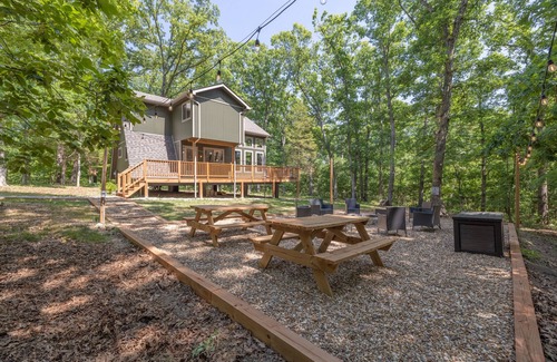 Innsbrook Ski Chalet | The Trailshead Chalet by Innsbrook Vacations!