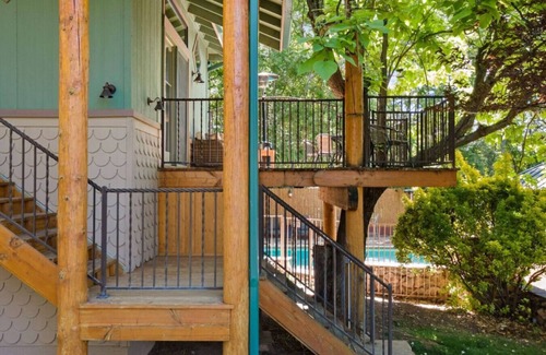 Cornville House | The Tree House at The Place