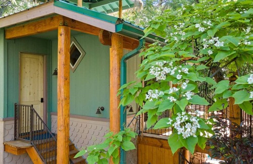 Cornville House | The Tree House at The Place
