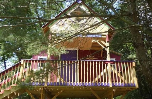 Rogers House | The Tree House at Underhill Hollow
