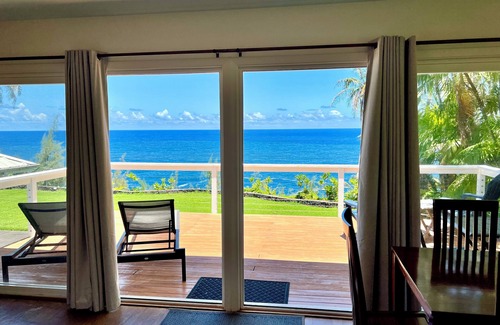 Hakalau House | The Treehouse at Hakalau, Oceanfront coastal comfort