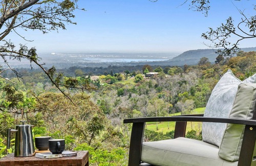 Grose Vale House | The Treehouse - With commanding views of the Sydney basin