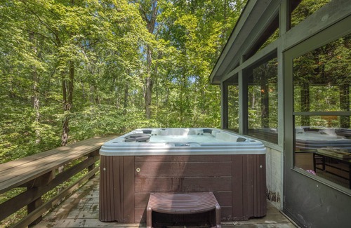 Innsbrook Ski Chalet | The Treetop Escape by Innsbrook Vacations!