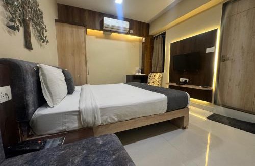 Indore Hotel | The Tripti Hotel & Banquets