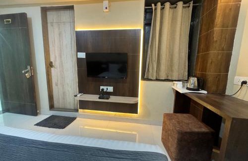 Indore Hotel | The Tripti Hotel & Banquets
