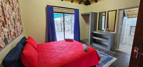 Marloth Park House | The Truck Rondawel