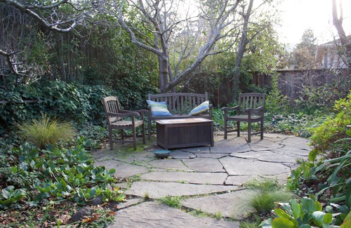 San Anselmo House | The Tudor Rose - A classy, comfortable getaway