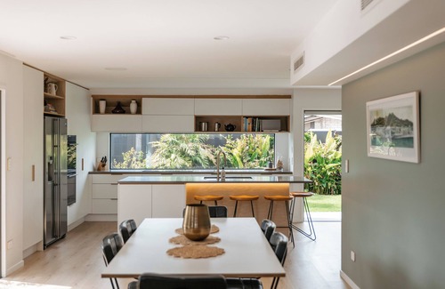 Mount Maunganui House | The Tui Tropics ~ Mount Maunganui - Beyonder Holiday Homes