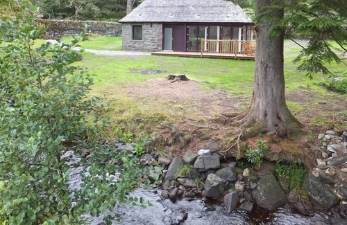Lochgilphead Cottage | The Turbine House - a cottage that sleeps 2 guests in 1 bedroom