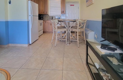 Bonita Springs Hotel | The Turtle Path Condo