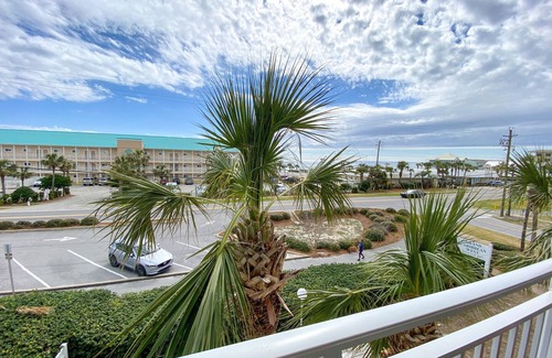 Crystal Beach Condo | The Turtles Escape