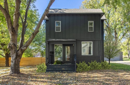 Rosedale House | The Two Story - an elegant modern country home in the heart of K.C.