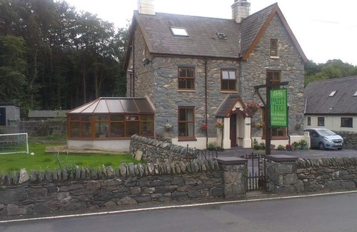 Bangor Cottage | The Ty Bach Cottage - self contained unit