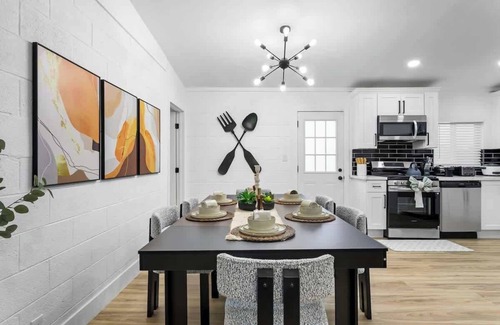 North Las Vegas House | The Ultimate 8BR Retreat in NLV w/Pool Table Fun!