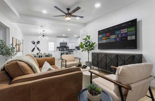 North Las Vegas House | The Ultimate 8BR Retreat in NLV w/Pool Table Fun!