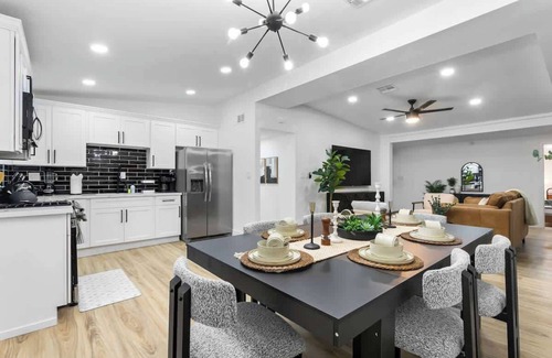 North Las Vegas House | The Ultimate 8BR Retreat in NLV w/Pool Table Fun!