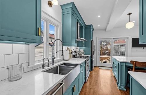 Asbury Park House | The Ultimate Beach House. Two blocks from Asbury Park beach! Dog-friendly.