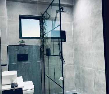 Gaborone Apartment | The Ultimate Escape - With Backup Electricity - Gaborone