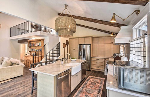 Wiley House | The Ultimate Luxury Retreat on Lake Burton!