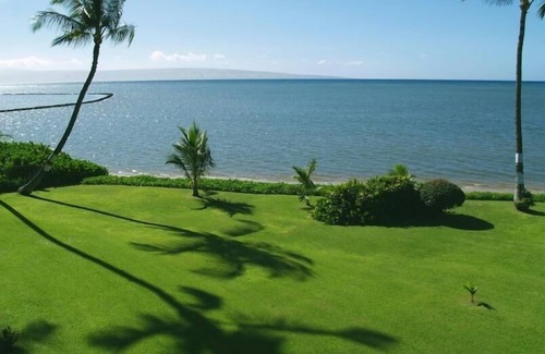 Kaunakakai Condo | The Ultimate Oceanfront Penthouse - 'Hale No Ka Oi'