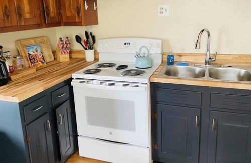 Charles Town Apartment | The Uptowner in downtown Charles Town