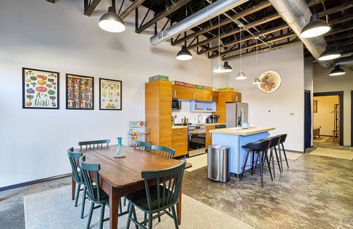Old City Condo | The Urban Spot ~ Street Level Patio on Jackson