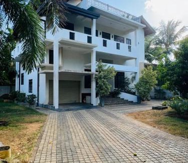 Jaffna Hotel | The Valampuri