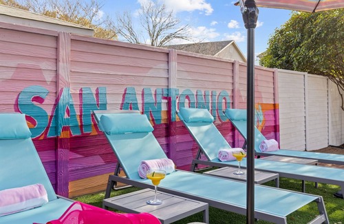 West San Antonio House | The Velvet Spur - Pool, Spa, Game Room, Pet Friendly, Sleeps 12