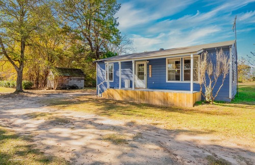 Grand Saline House | The Venue at Three Points - Pappy's Shack