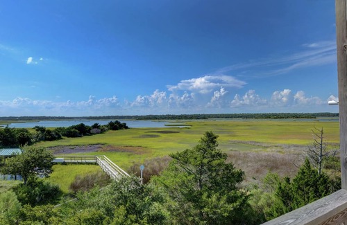 Surf City House | The Very Best Sunsets! No cleaning fee. 10% off 7 day bookings! Extras Included.