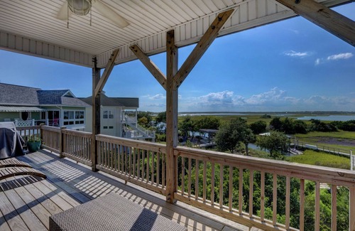 Surf City House | The Very Best Sunsets! No cleaning fee. 10% off 7 day bookings! Extras Included.