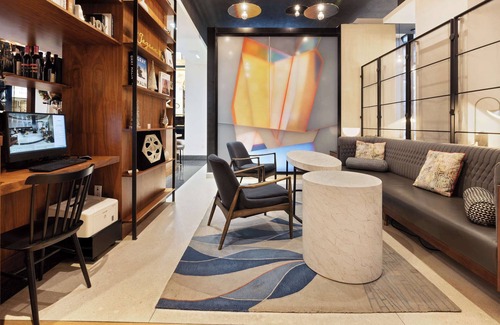 Koreatown Apartment | The Vibe on 5th XV Vibe 8764