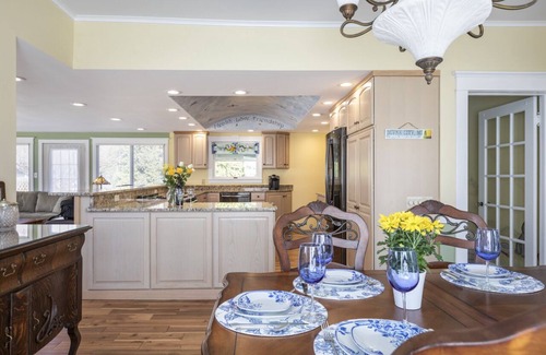 Boyne City House | The Victorian House of Boyne-3 blocks from Downtown& Waterfront