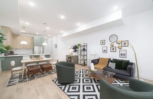 The Heights Apartment | The View – 20 Min to NYC