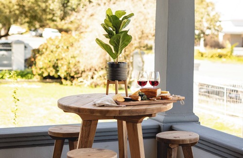 Caledon House | The View 7 De Villiers Street Caledon Overberg