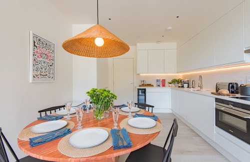 Folkestone House | The View at Shoreline - a holiday let by Bloom Stays that sleeps 4 guests in 2 bedrooms
