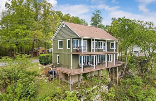 Lookout Mountain House | The View! Charming 3-bedroom house Cloudland/West Brow/Rising Fawn