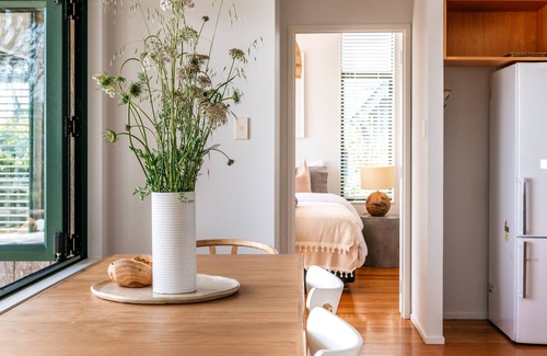Onetangi House | THE VIEW | Coast & Country | WINTER DEAL - Stay for 3, pay for 2