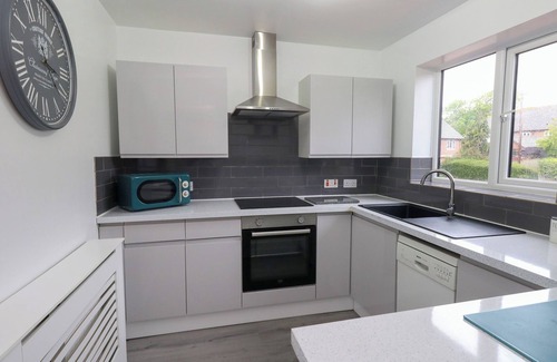 Weymouth House | THE VIEW, pet friendly, character holiday cottage in Weymouth