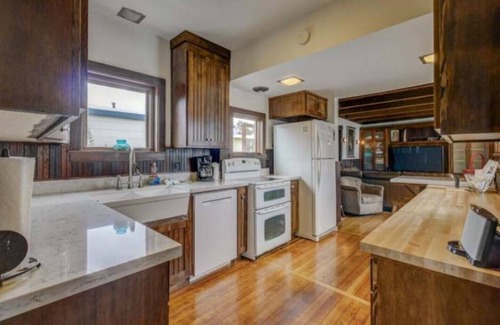 Eastside Santa Cruz House | The View You Want At the Beach!