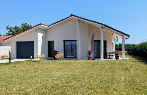 Saint-Hilaire-du-Rosier House | The villa near the Monts du matin, at the foot of the Vercors mountains
