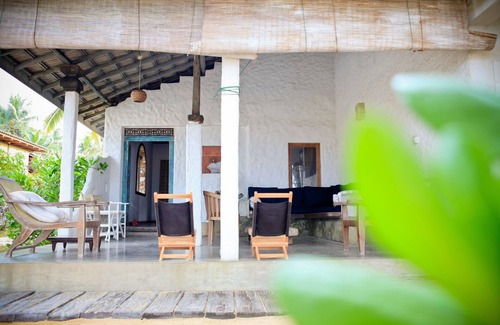 Thiranagama House | The Villa by the beach