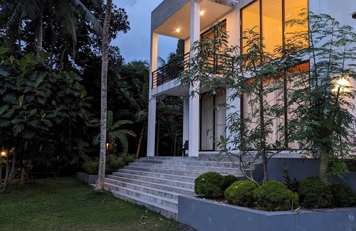 Kaduruduwa Villa | The Villa Close To Surf Beach And Galle Fort