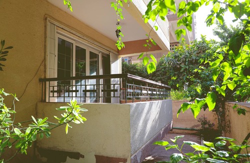 Nasr City Villa | The villa has 3 bedrooms,3 bathrooms,a dining area, and a patio with garden view
