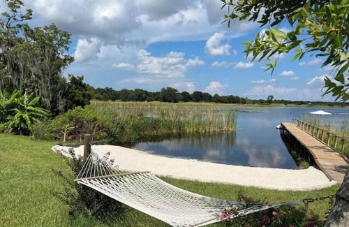 Groveland Villa | -The Villa On The Lake-