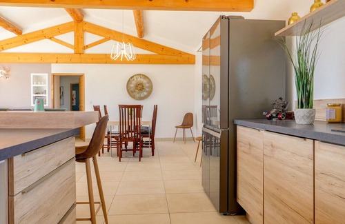 Colonzelle Villa | The Villa with garden, heated swimming pool & view of the Ventoux - Colonzelle